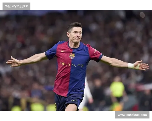 诺坎普翻修惊现历史草皮:重现1957年欧冠决赛光辉 诺坎普翻修惊现历史草皮:重现1957年欧冠决赛光辉